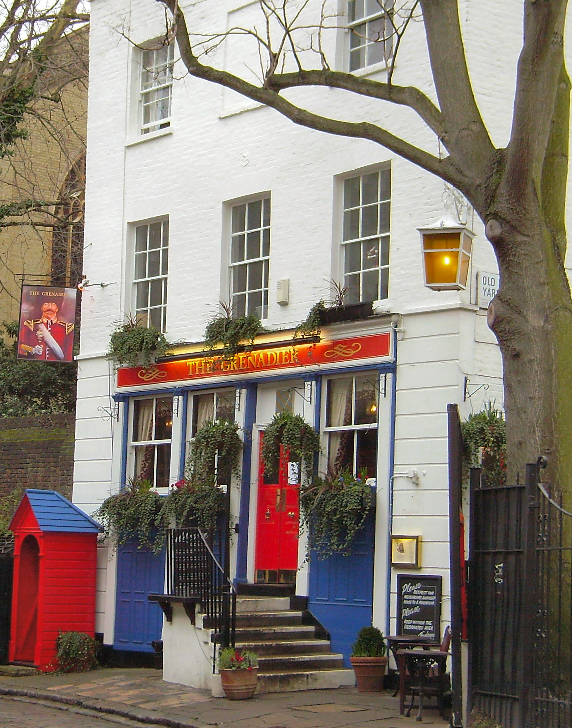 grenadier pub