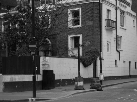 J.M.Barrie's house in Bayswater Road