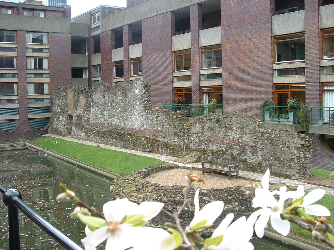 Round tower Cripplegate