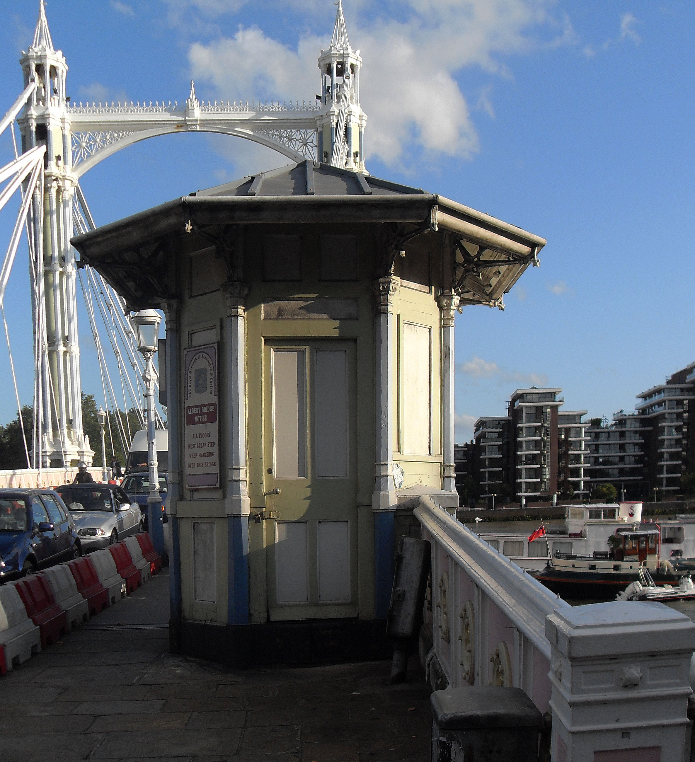 Albert Bridge Tollgate hut